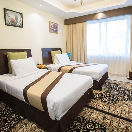 Travellers Hotel Apartment Dubai Exterior photo