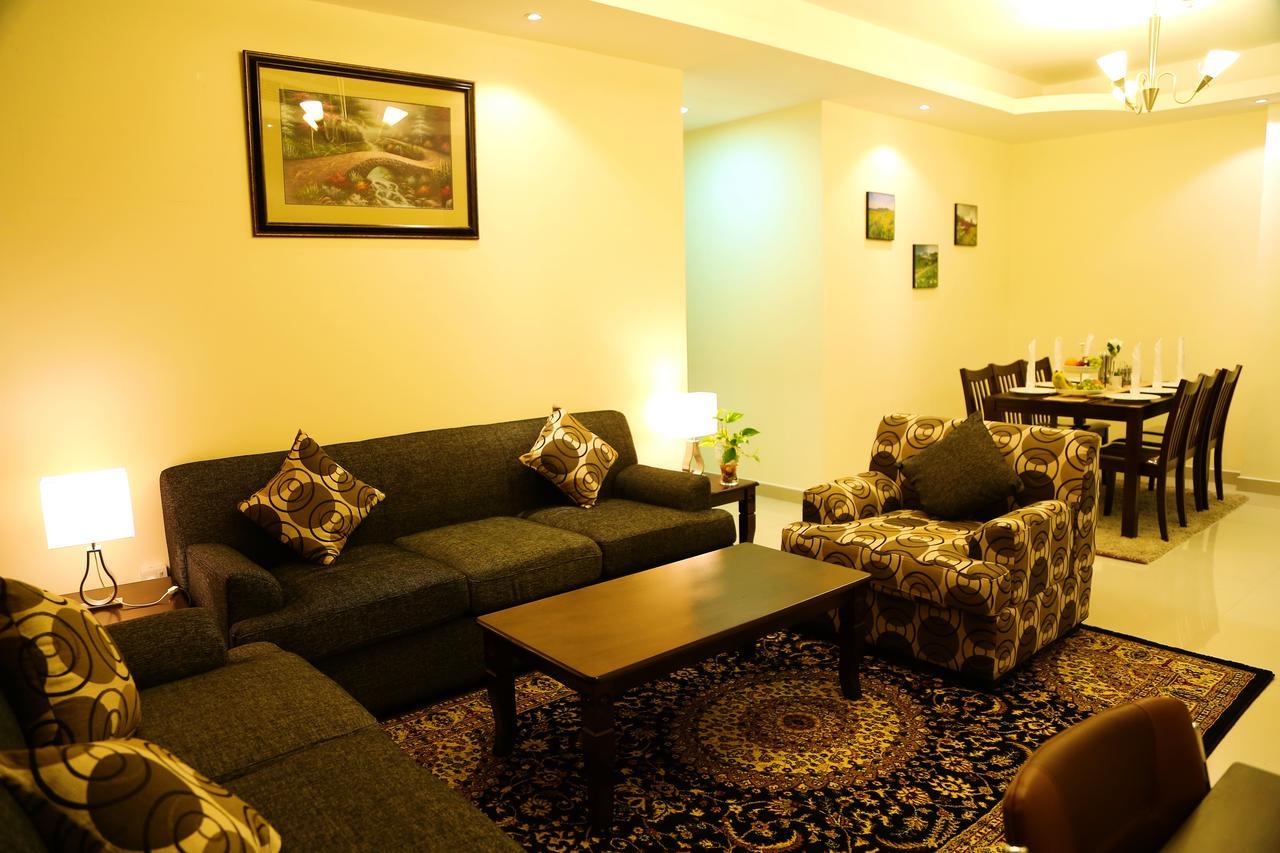 Travellers Hotel Apartment Dubai Exterior photo