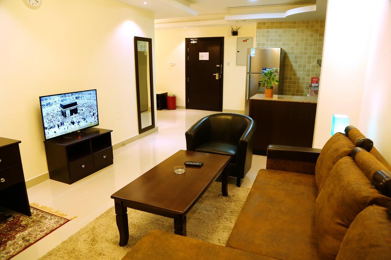 Travellers Hotel Apartment Dubai Exterior photo