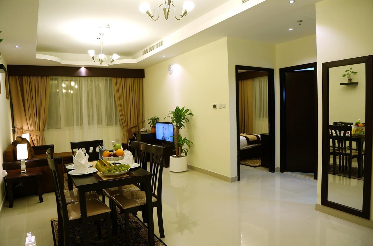 Travellers Hotel Apartment Dubai Exterior photo