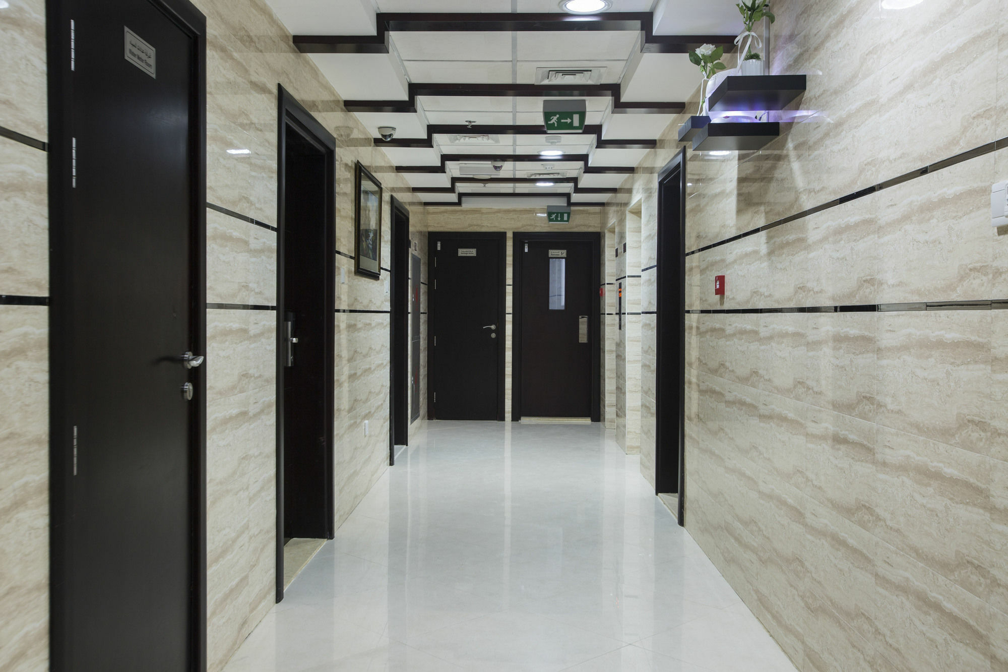 Travellers Hotel Apartment Dubai Exterior photo